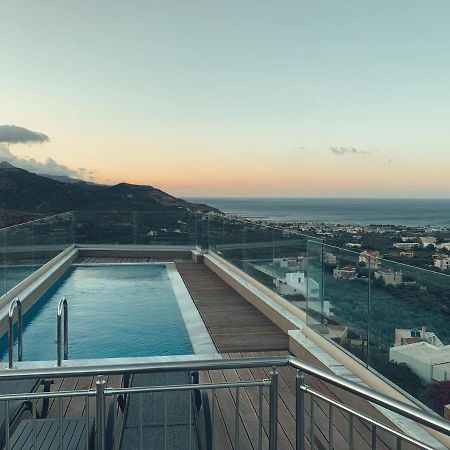 King Crimson Luxury Apartments Marathokefála Екстериор снимка